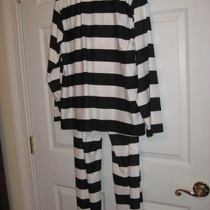 ADULT CONVICT COSTUM SIZE MEDIUM